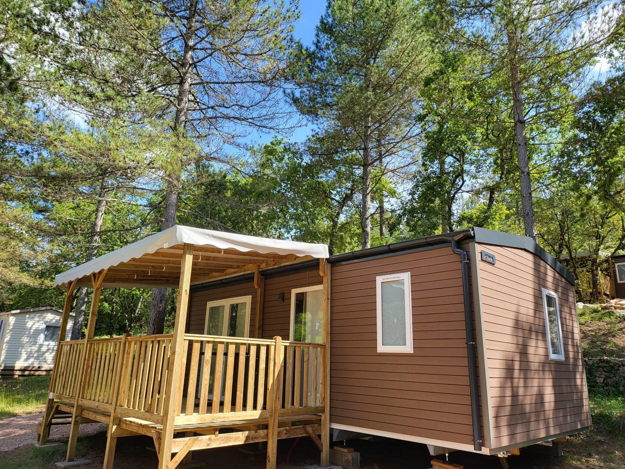 Camping De Graniers Monoblet Exteriér fotografie